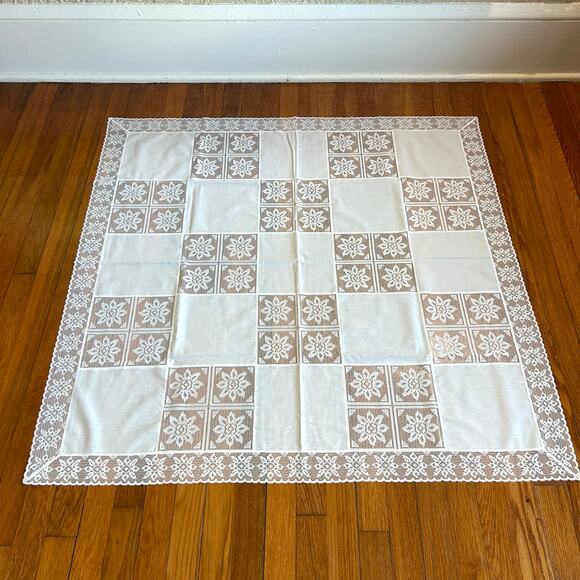 Vintage White Lace  Square Tablecloth Floral Design 43" x 43 - Picture 1 of 9